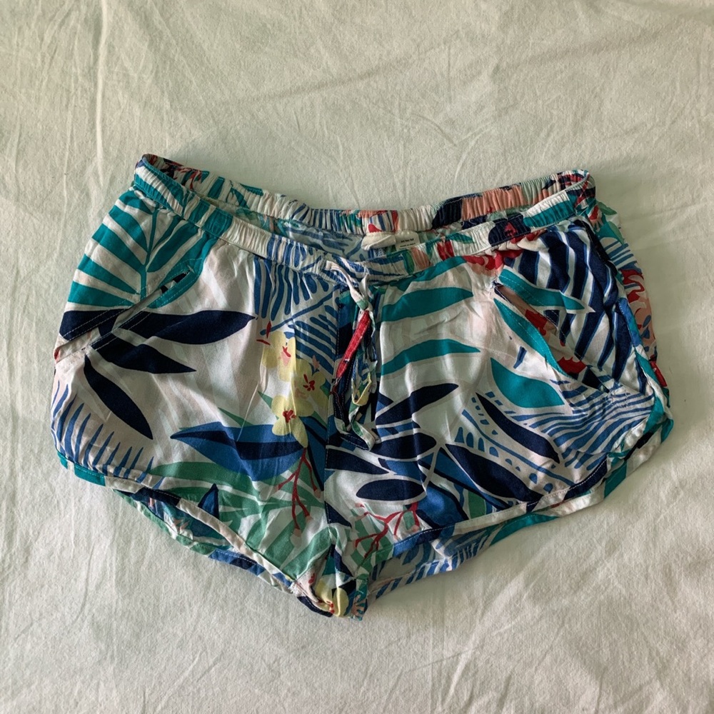 Tropical short